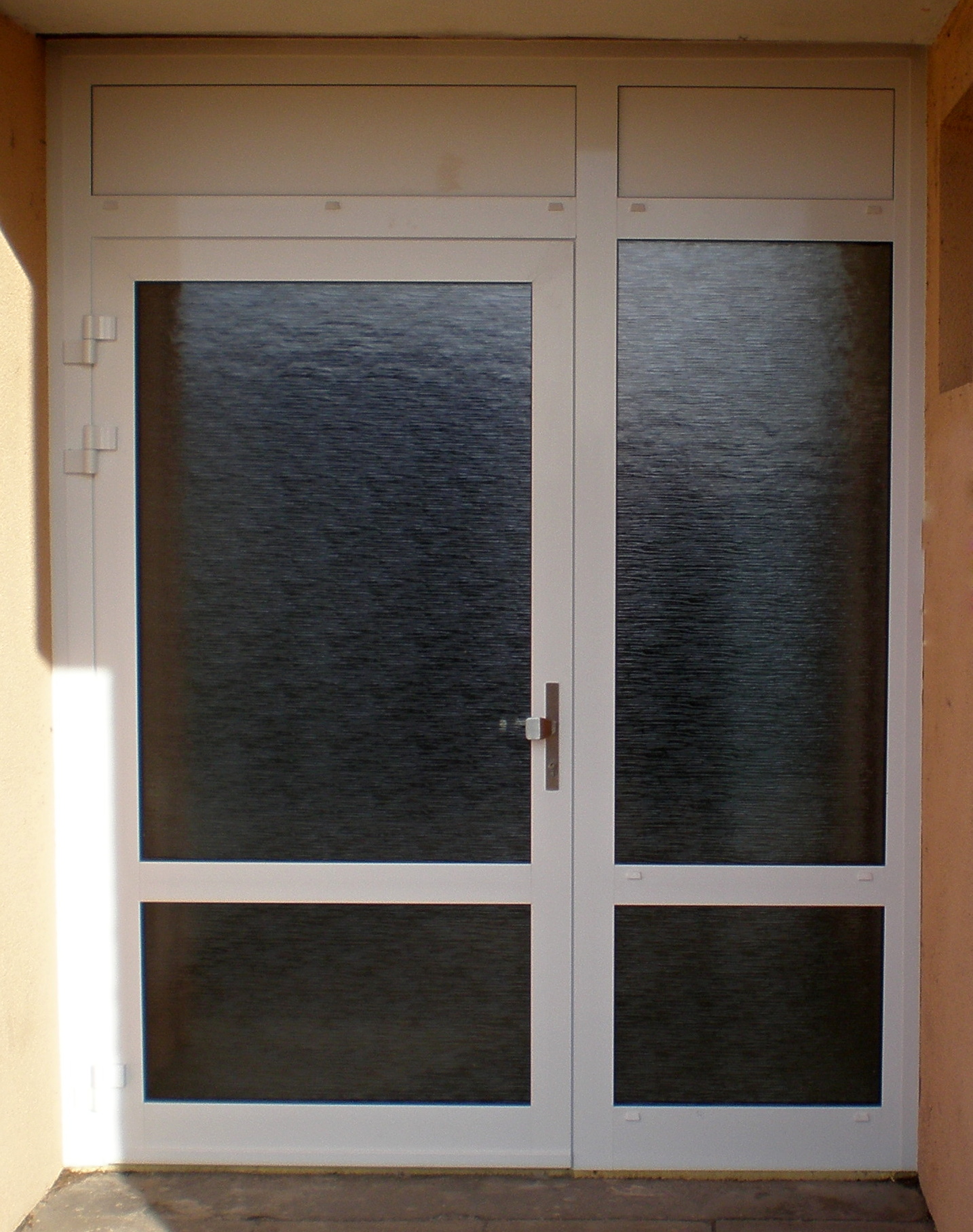 Vchodové dveře hliníkové